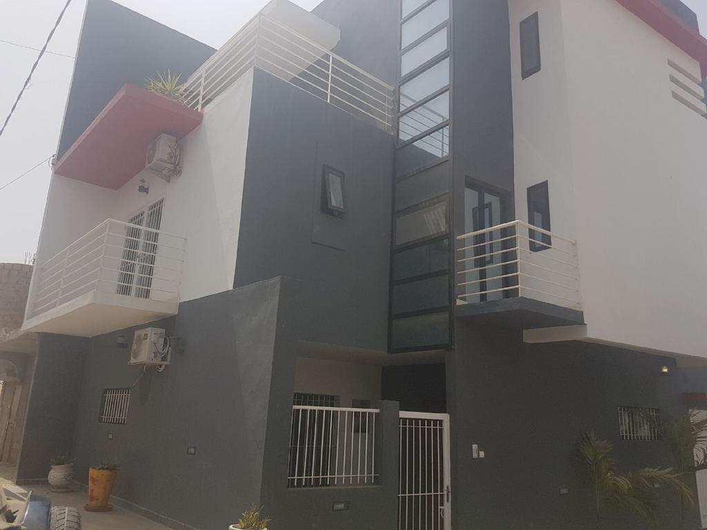Residence Cheikh Fall Ντακάρ Εξωτερικό φωτογραφία