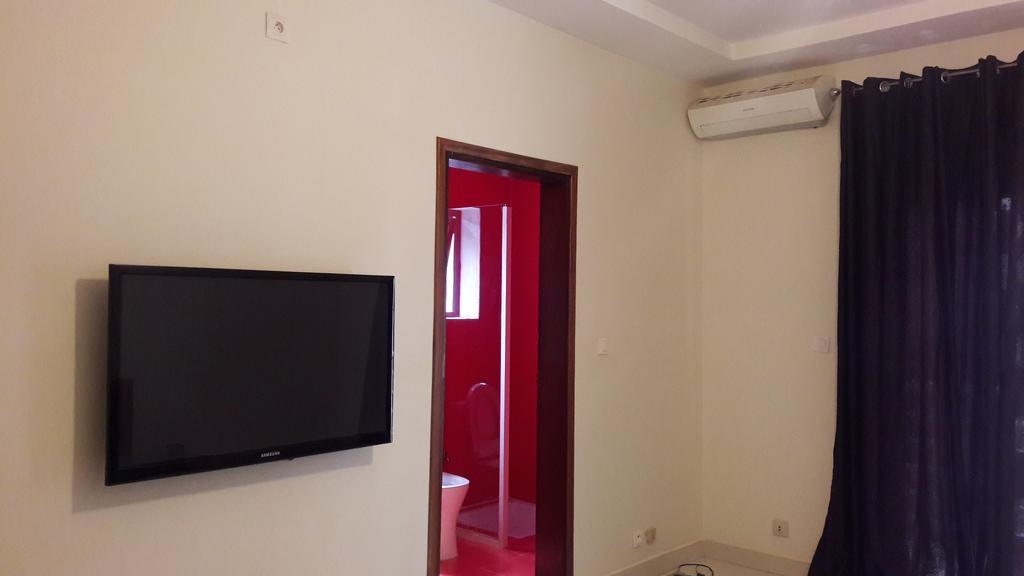 Residence Cheikh Fall Ντακάρ Εξωτερικό φωτογραφία