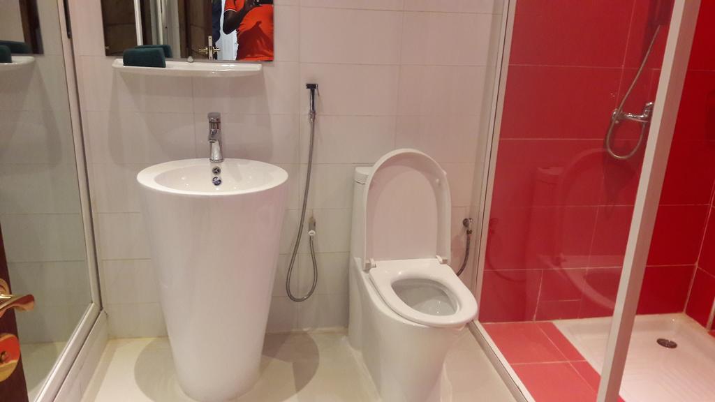 Residence Cheikh Fall Ντακάρ Εξωτερικό φωτογραφία